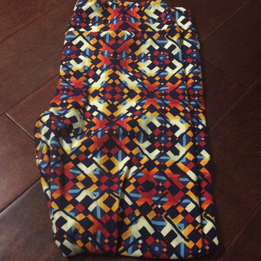 LuLaRoe Multi-Colored Geometric Print Leggings